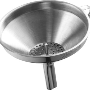 Funnel with strainer